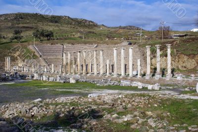 Columnsand theater