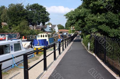 canal path