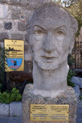 Statue
