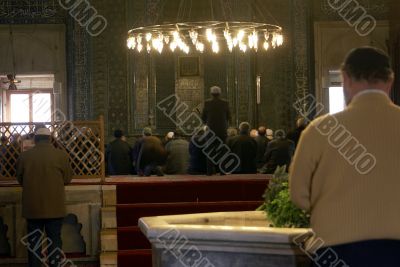 Inside Yeshil Jami