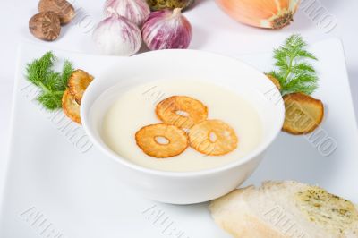 Garlic cream-soup