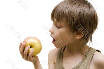 I want eating this apple