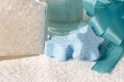 blue bath items