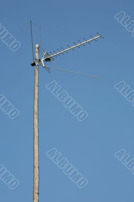 Television antenna