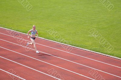 Runner on Track