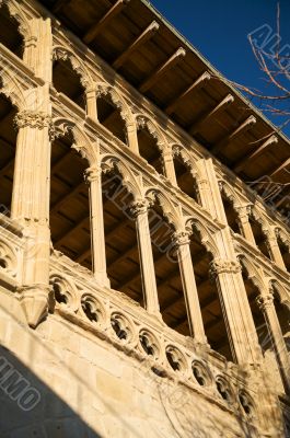 palace windows columns