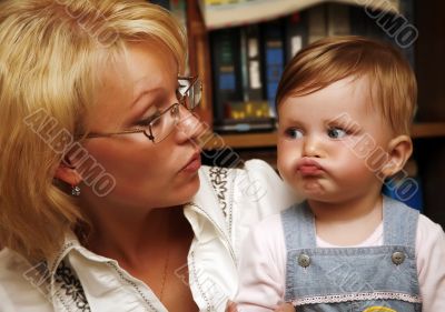 Little girl with mum