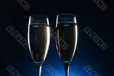 champagne glasses