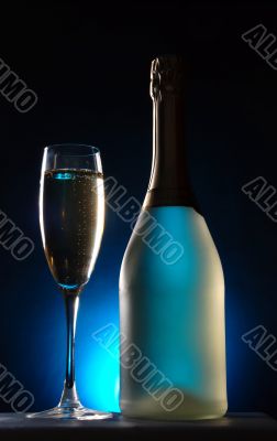 champagne glasses