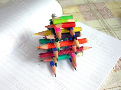 Various small crayons