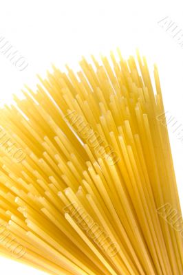 uncooked spaghetti