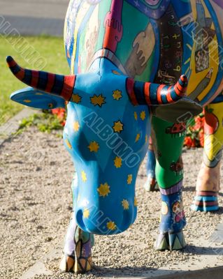 Plastic cow