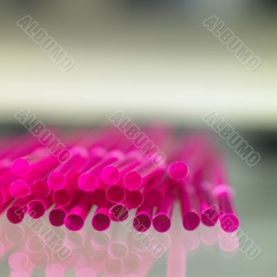 pink straws