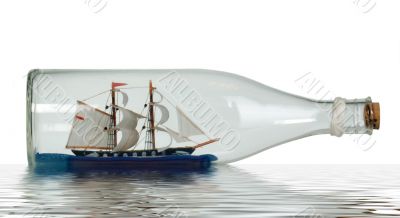 Ship and bottle