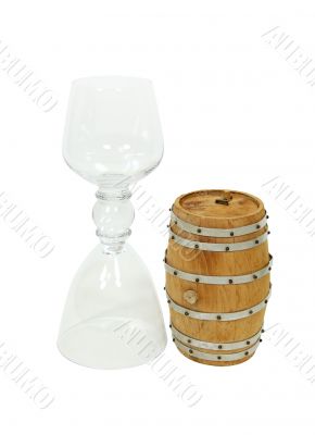 Double glass and oak barrel