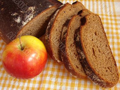 bread and apple