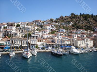 Poros port and a quay