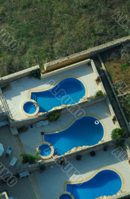 Overview of private swimming pools