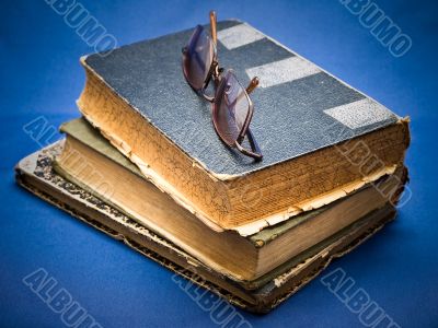 pile of oldbook