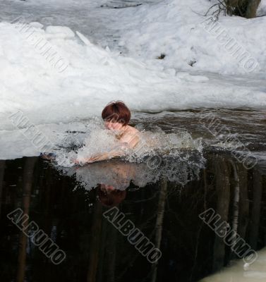 diving in an ice-hole