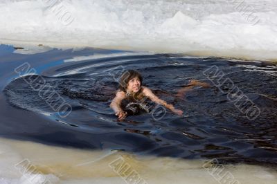Winter bathing