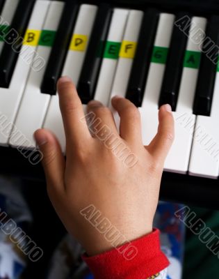 Playing keyboard