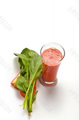 Spinach with carrot juice