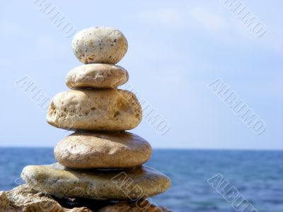 Sea and the Pyramid of the stones