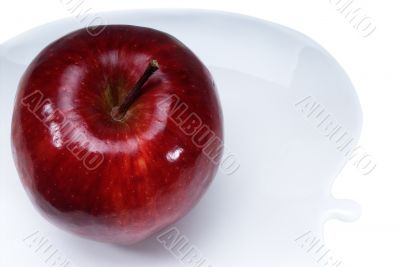 red apple