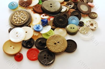 coloured buttons