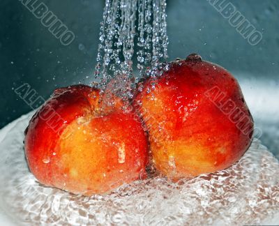 Washing peaches