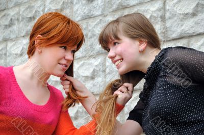 Fight of two sisters