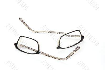 broken eyeglasses