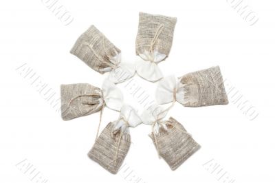 Sac pervaded spice, round