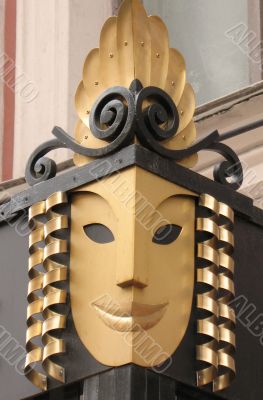 A conventionalized mask