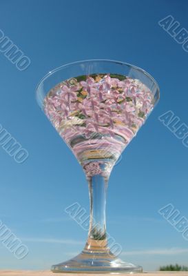 Flowers of lilac in the glass
