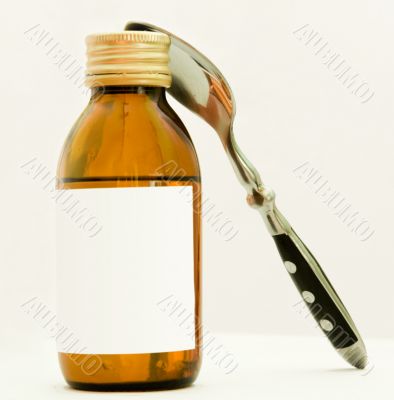 Bottle with suspention and tea-spoon
