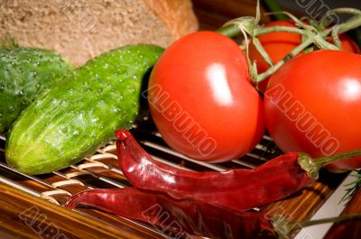 Tomatoes, cucumbers, pepper and bread
