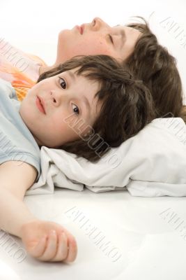The sleeping girl and little boy