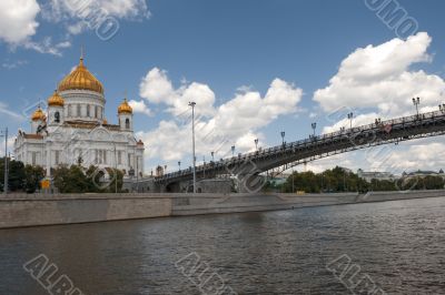 christ the savior cathedral with bridge