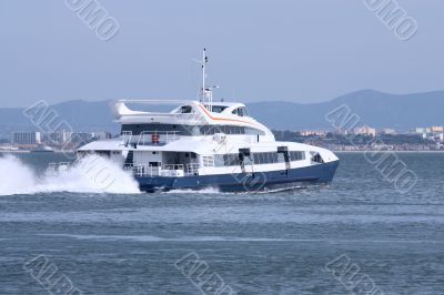 Passenger ship