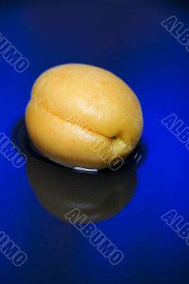 apricot in the water macro