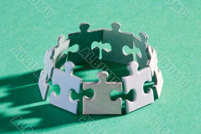 Puzzle ring shadow
