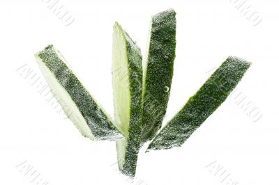 Cutting cucumber in water