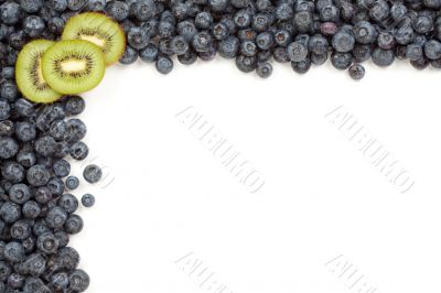 Kiwi and Blueberries Border