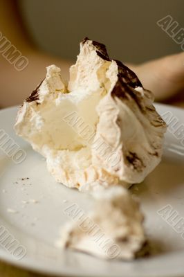meringue cookie