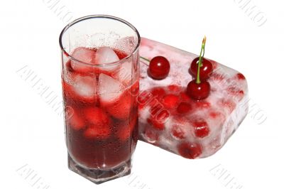 Cherry juice with ice