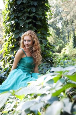 Lady in emerald dress