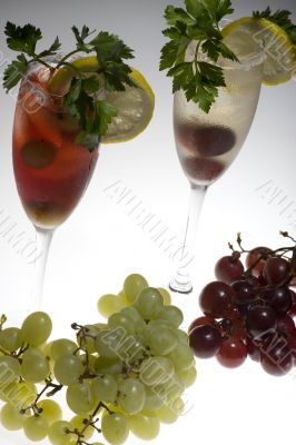champagne glasses with ice