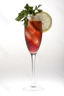 champagne glasses with lemon